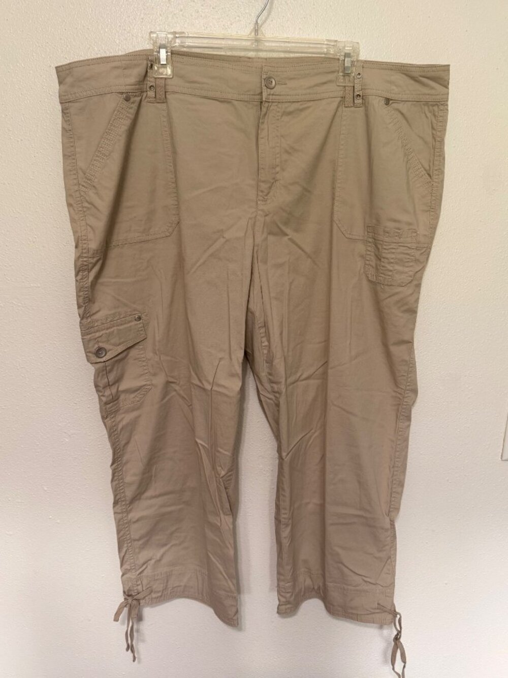 Westport Pants Cargo Light Weight Tan Cropped Womans 22W
